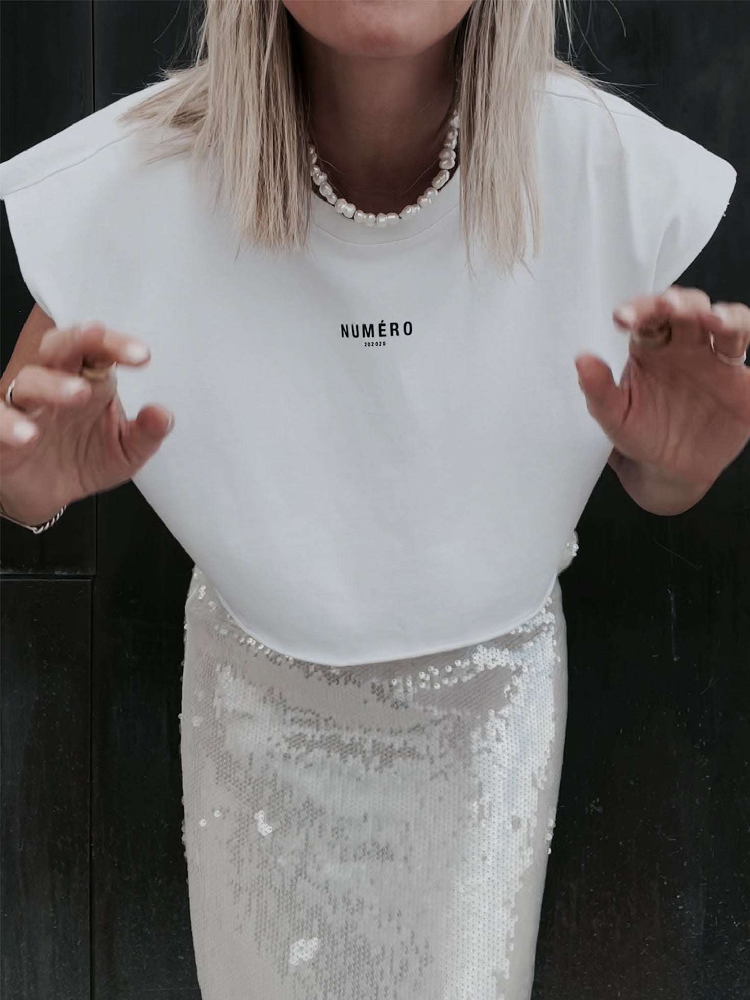 T-SHIRT CROPPED NO. 005 | white with small black logo