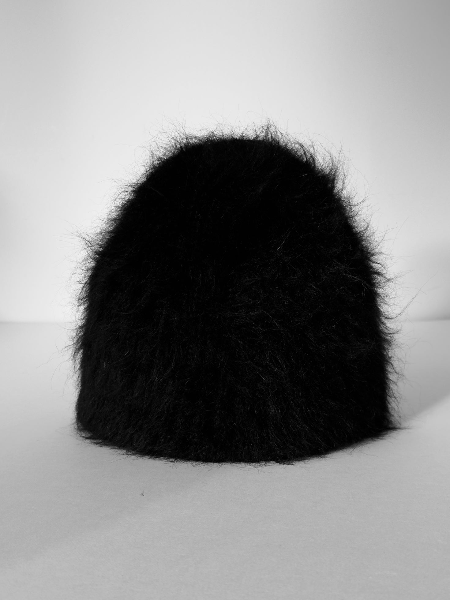 FUZZY HAT NO. 042 | black