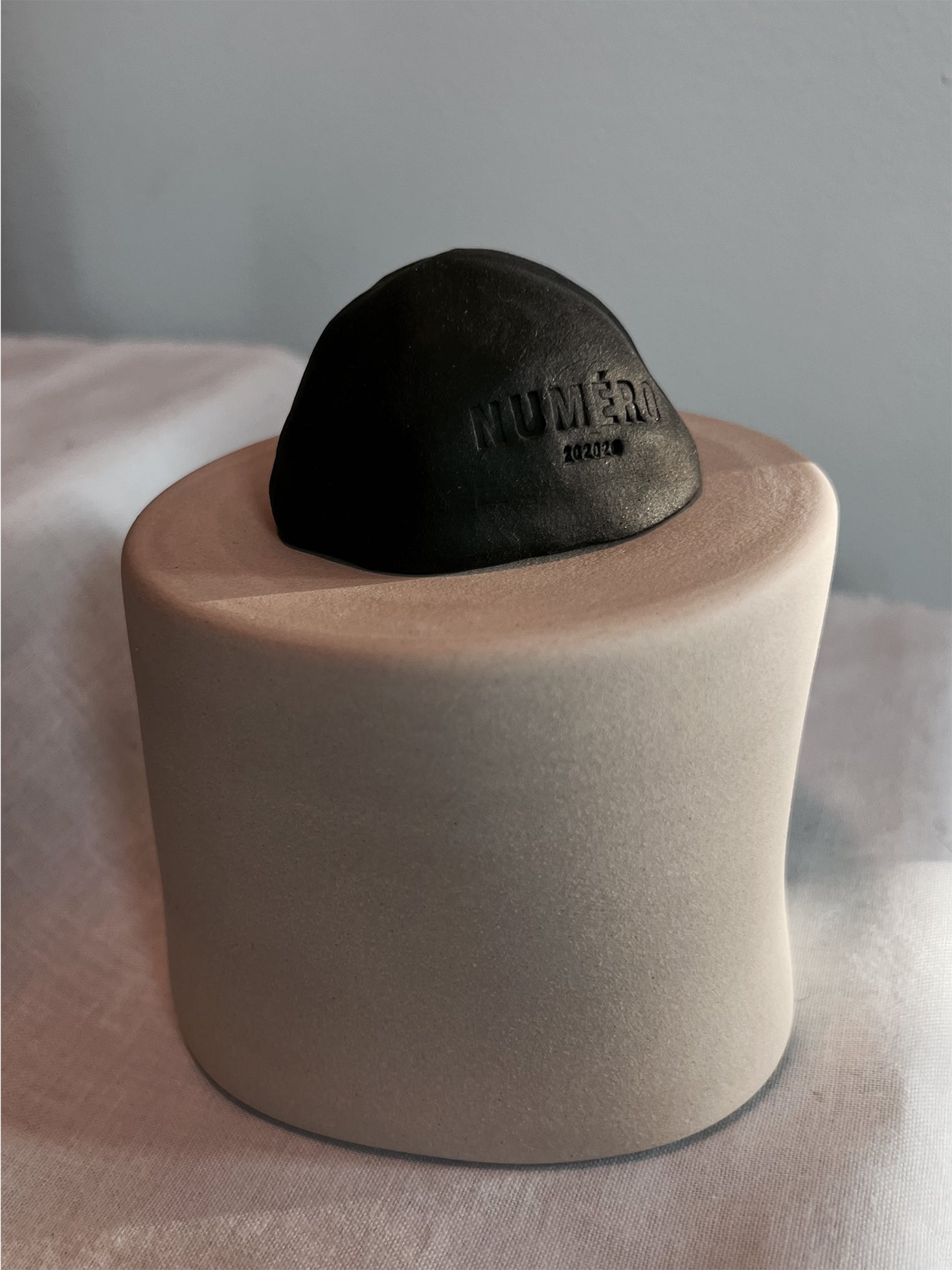 OBJECT NO. 023 | black